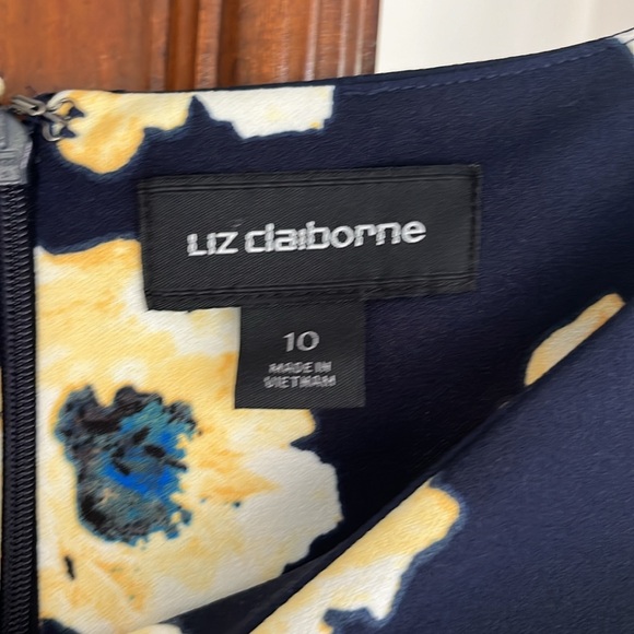 NWT Gorgeous Liz Claiborne sheath dress - Picture 6 of 10